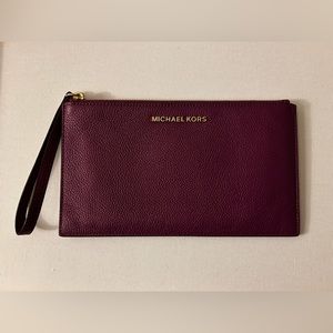 Michael Kors Wristlet with card slots